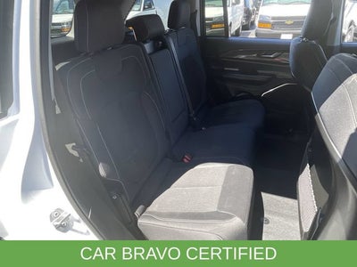 2022 Jeep Grand Cherokee Laredo 4x4
