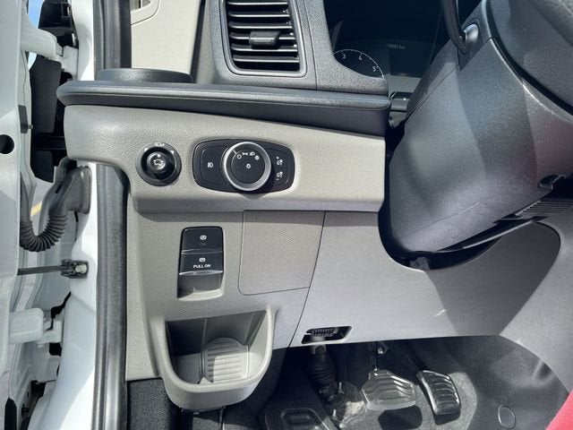 2023 Ford Transit Passenger Wagon XL