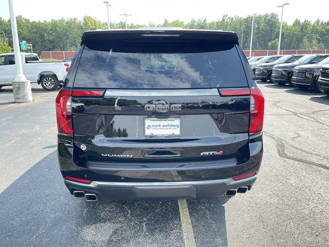 2025 GMC Yukon AT4