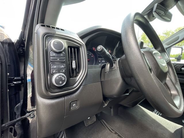 2024 GMC Sierra 2500 HD Pro