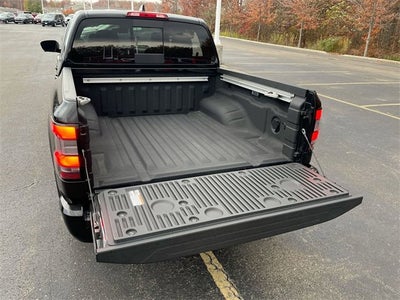 2024 Nissan Frontier Crew Cab PRO-X 4x2