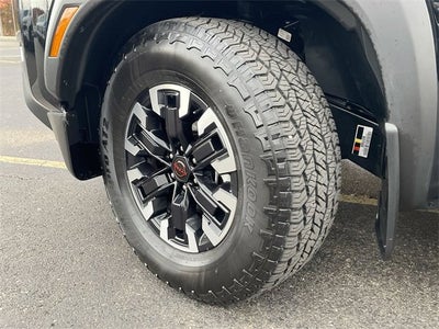 2024 Nissan Frontier Crew Cab PRO-X 4x2