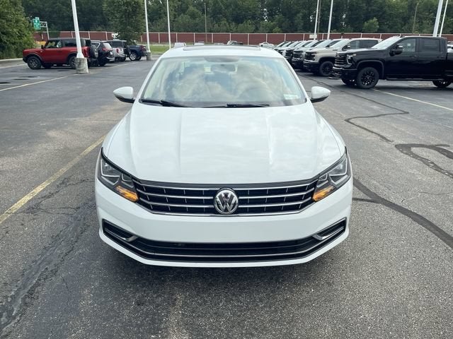 2019 Volkswagen Passat 2.0T Wolfsburg Edition