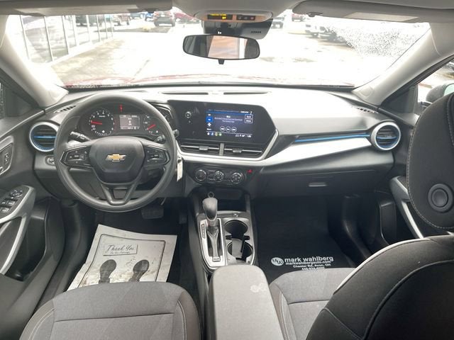2025 Chevrolet Trax LS
