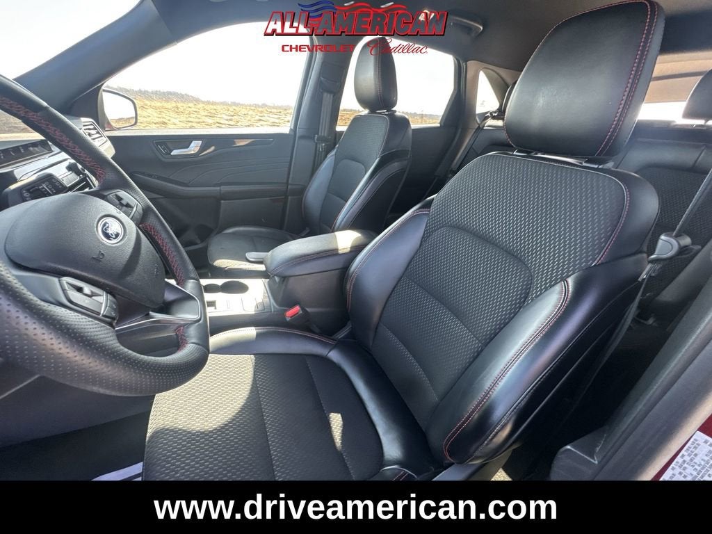 2025 Ford Escape ST-Line Select