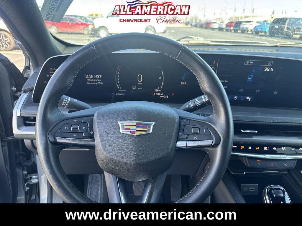 2025 Cadillac XT4 Premium Luxury