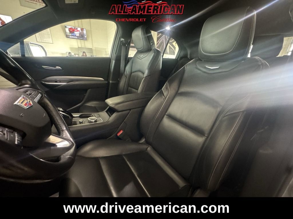 2021 Cadillac XT4 Premium Luxury
