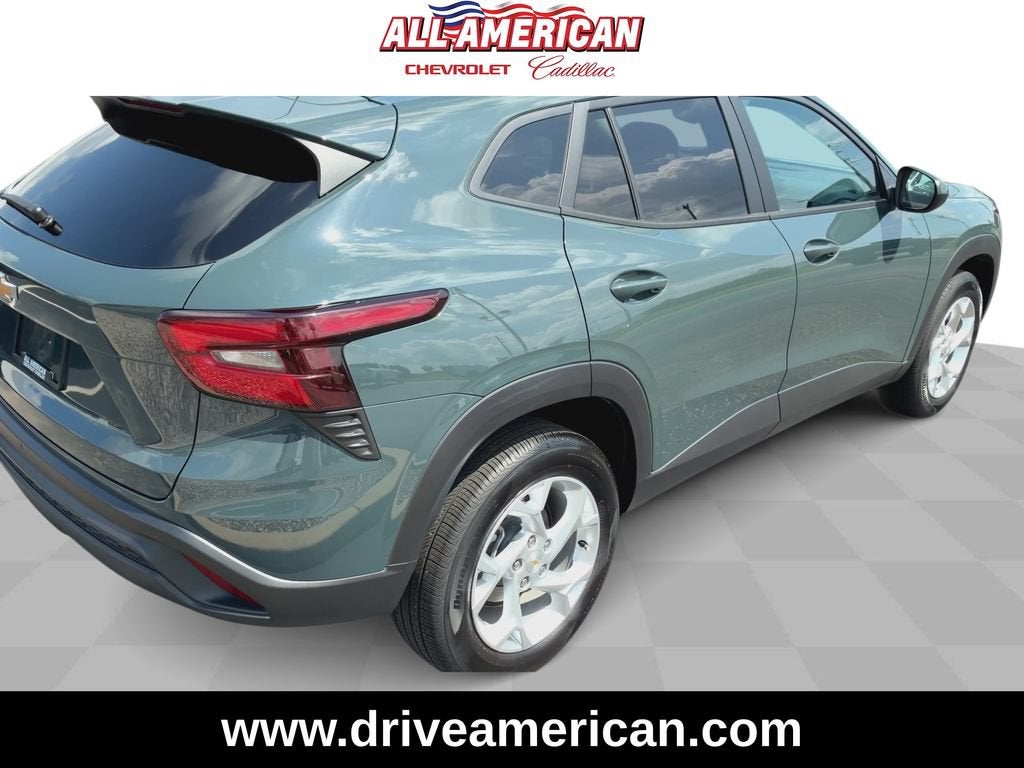 2025 Chevrolet Trax LS