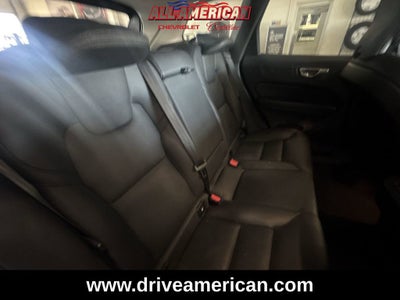 2024 Volvo XC60 Plus Dark Theme