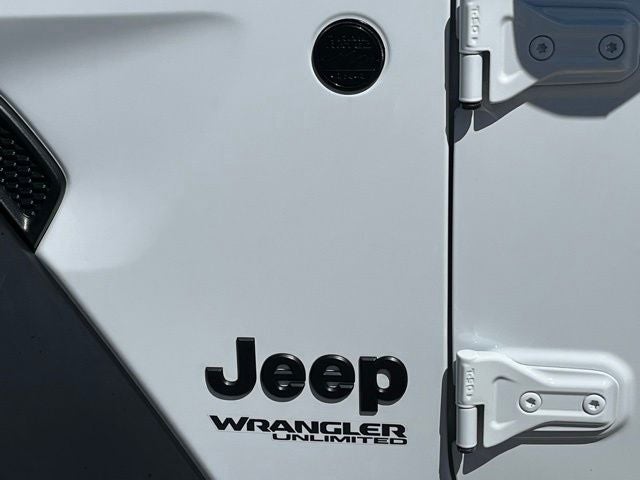 2022 Jeep Wrangler Unlimited Willys