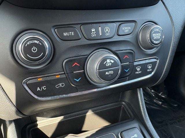 2022 Jeep Cherokee Trailhawk