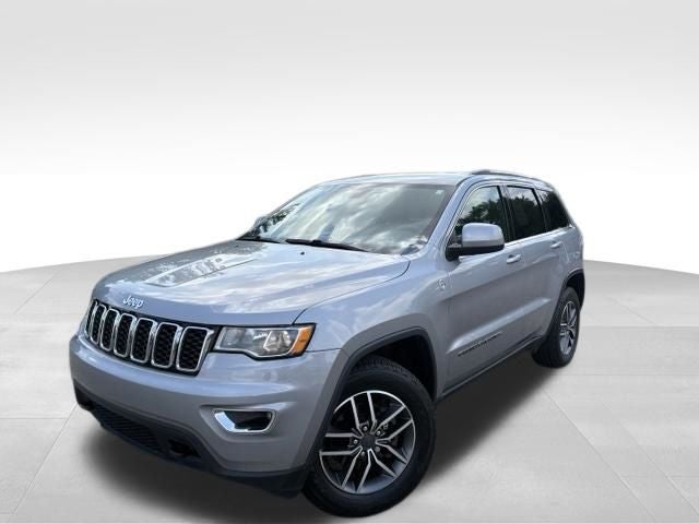 2020 Jeep Grand Cherokee Laredo
