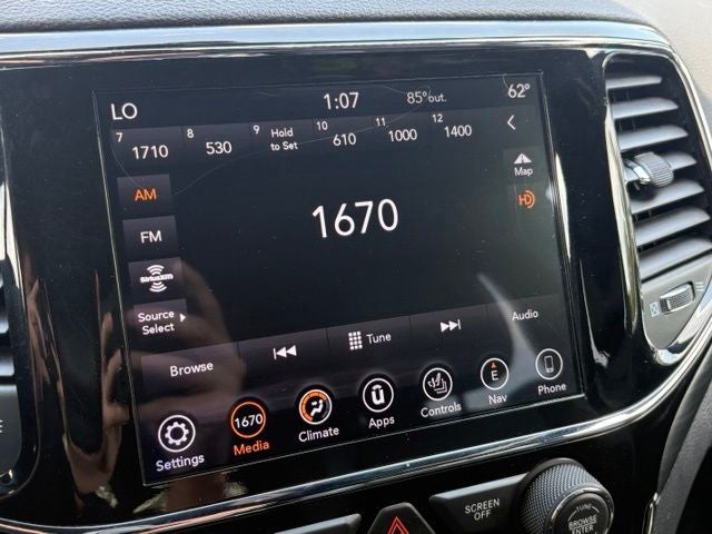 2020 Jeep Grand Cherokee Laredo