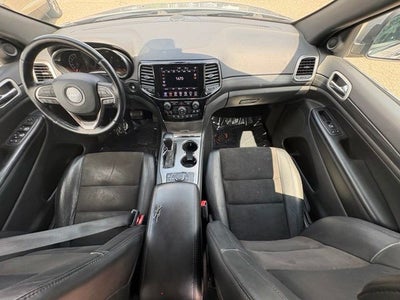2020 Jeep Grand Cherokee Laredo