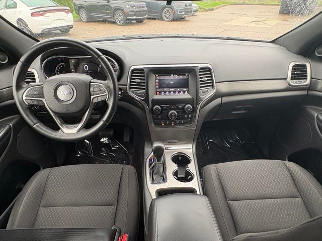2018 Jeep Grand Cherokee Laredo E