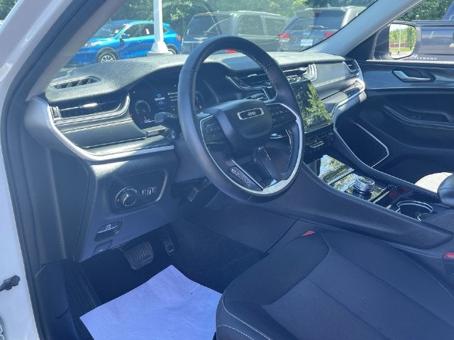 2022 Jeep Grand Cherokee Laredo