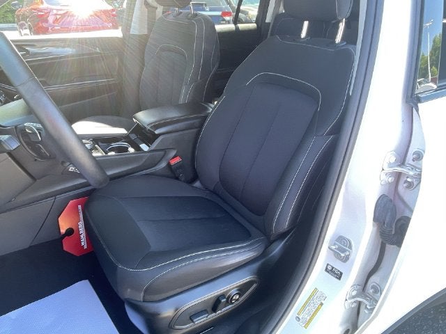 2022 Jeep Grand Cherokee Laredo