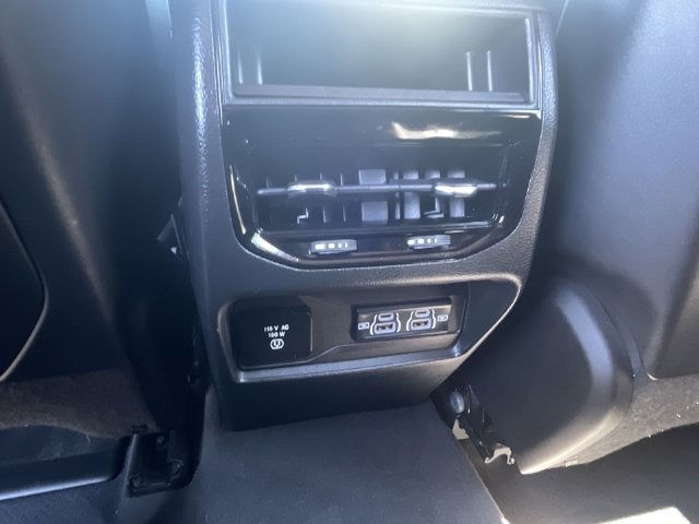 2022 Jeep Grand Cherokee Laredo