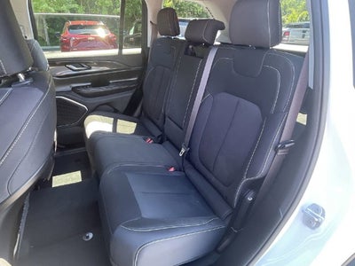 2022 Jeep Grand Cherokee Laredo