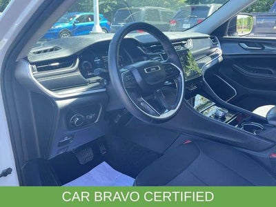 2022 Jeep Grand Cherokee Laredo
