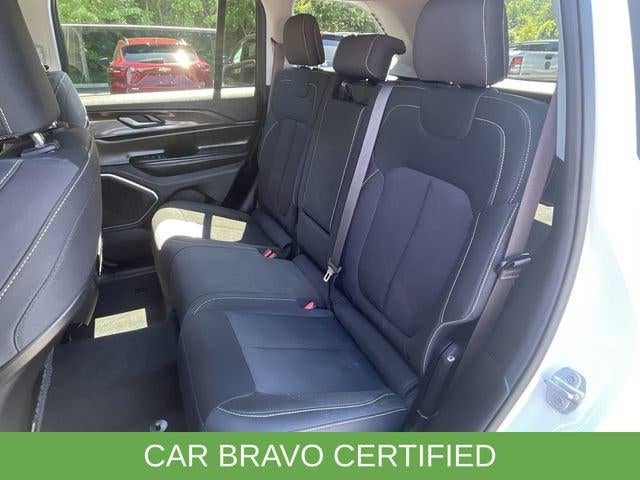 2022 Jeep Grand Cherokee Laredo