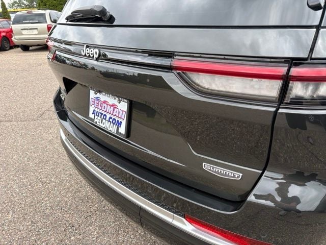 2023 Jeep Grand Cherokee Summit