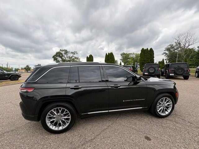 2023 Jeep Grand Cherokee Summit