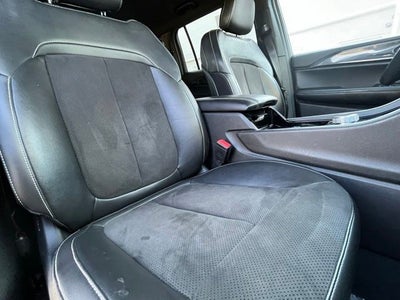 2022 Jeep Grand Cherokee L Altitude