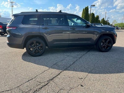 2022 Jeep Grand Cherokee L Altitude
