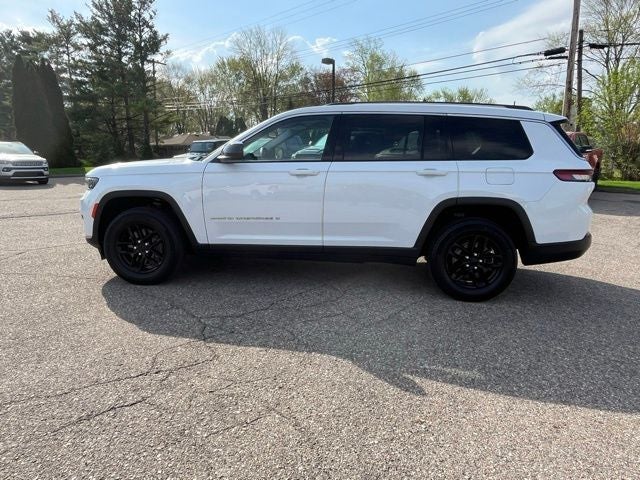 2023 Jeep Grand Cherokee L Laredo