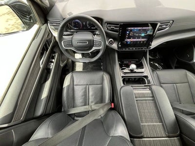 2024 Jeep Wagoneer Series II
