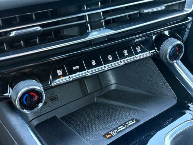 2024 Chevrolet Traverse LT 2LT