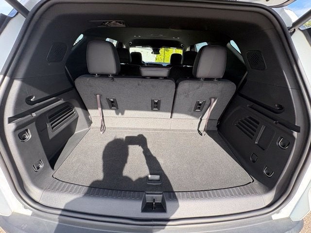 2025 Chevrolet Traverse LT 2LT