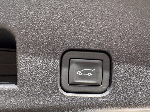 2025 Chevrolet Traverse LT 2LT