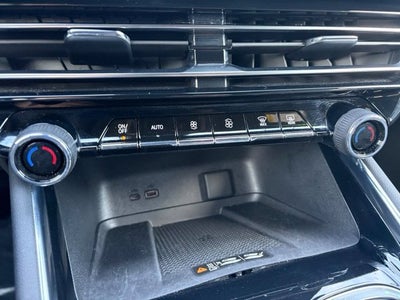 2025 Chevrolet Traverse LT 2LT