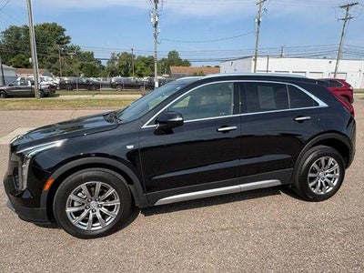 2023 Cadillac XT4 AWD Premium Luxury