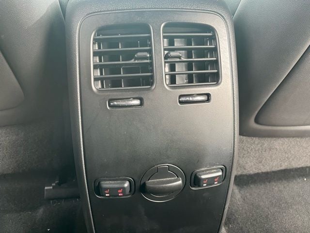 2014 Lincoln MKS Base