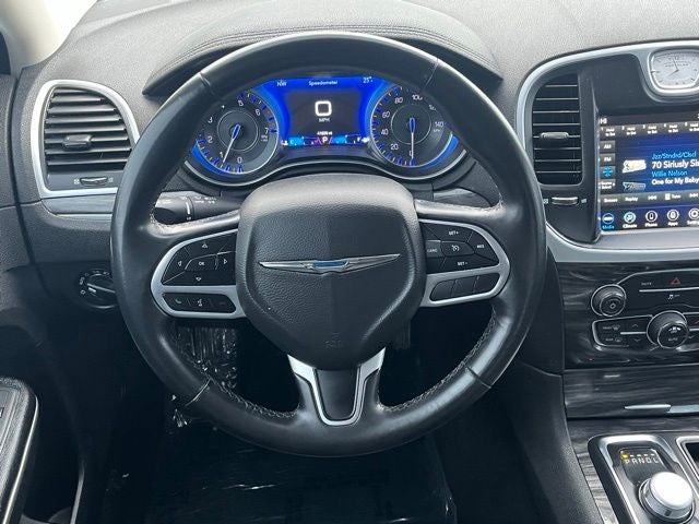 2022 Chrysler 300 Touring