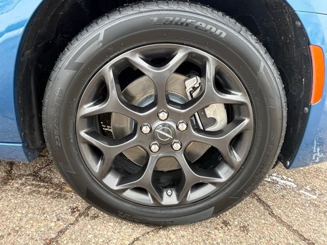 2022 Chrysler 300 Touring