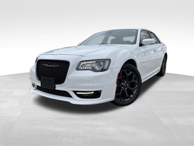 2023 Chrysler 300 Touring L