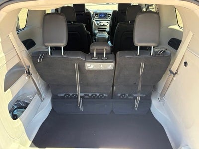 2017 Chrysler Pacifica Touring-L Plus
