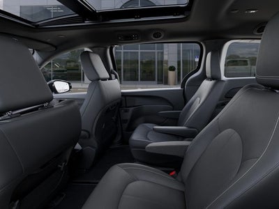 2027 Chrysler Pacifica PACIFICA SELECT AWD