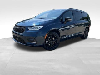 2023 Chrysler Pacifica Limited AWD