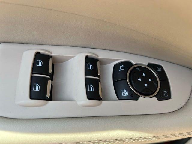 2017 Lincoln MKZ Select