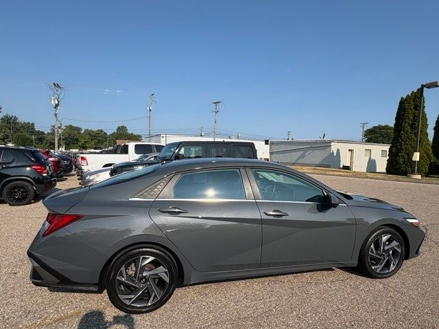 2024 Hyundai Elantra Limited