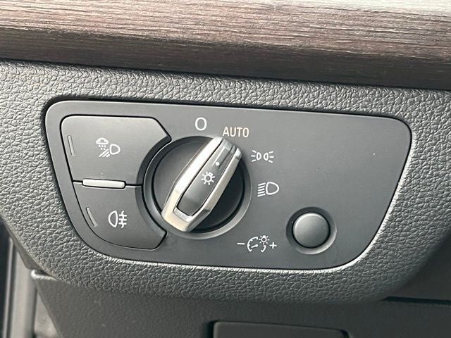 2024 Audi Q5 45 S line Premium quattro