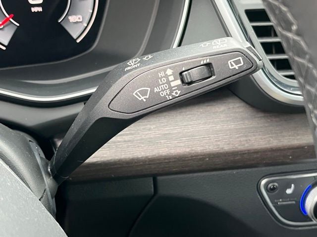 2024 Audi Q5 45 S line Premium quattro