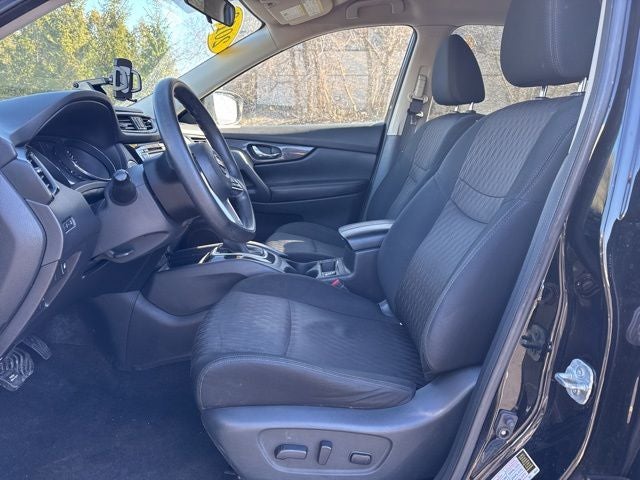 2018 Nissan Rogue Base