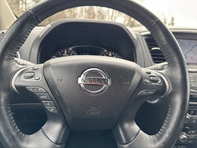 2019 Nissan Pathfinder SV