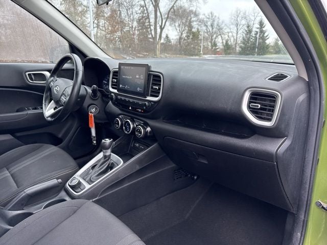 2022 Hyundai Venue SEL